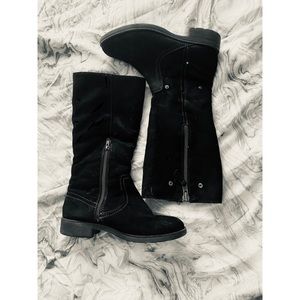 Black kohl’s Fleece Lined Boots!